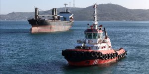 İstanbul Boğazı'nda Sürüklenen Gemi Kurtarıldı