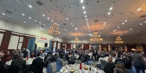 Onursan tarafından 21. kez düzenlenen geleneksel iftar daveti, Fenerbahça Faruk Ilgaz Tesisleri’nde gerçekleştirildi.