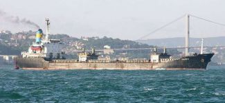 Boğazlardan geçen gemi sayısı düştü
