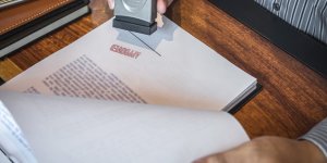 Yeminli Tercüme ile Apostil Arasındaki Fark Nedir?