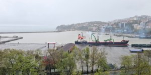 Zonguldak Limanı Çamur Nedeniyle Sarı Renge Büründü