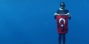 Birgül Erken'den Finlandiya'da Buzun Altında Rekor