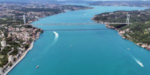 İstanbul Boğazı'nın Turkuaz Görünümü Tabloya Dönüştü