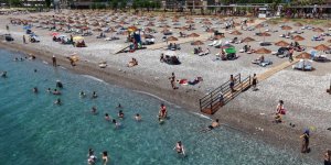 Çeşme'den Bodrum'a, Marmaris'ten Belek'e Halk Plajlarına Yoğun İlgi