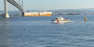 İzmit Körfezi’nde Boğulmamak İçin Deniz Fenerine Çıkan 3 Kişiyi Sahil Güvenlik Kurtardı