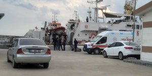 Karadeniz'de Su Alan Gemi Batma Tehlikesi Geçirdi, 13 Mürettebat Tahliye Edildi