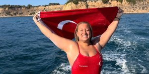 Türk Yüzücü Ece Demir, Amerika'da Tarihe Geçti