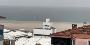 Bursa’da Sel Suları Denizi Çamura Buladı