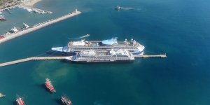 Alanya'ya İngiliz ve ABD'li Turist Akını