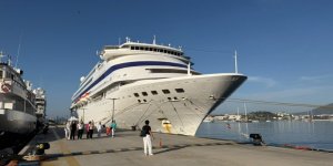 Bodrum'a Üç Kruvaziyer Gemisiyle 650 Turist Geldi