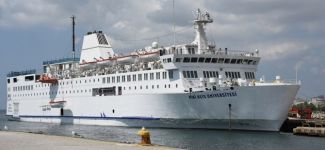 Piri Reis Üniversitesi Gemisi Girne Limanı'nda