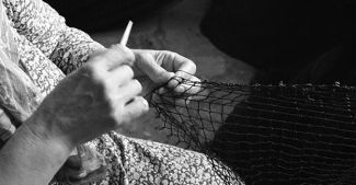 Rumeli Feneri'nin ağ ören kadınları