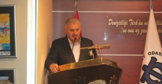 'İzmir limanları demiryoluna bağlanacak'