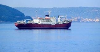 Rus askeri gemisi Çanakkale'den geçti
