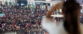 Hafta sonu tatilini iki buçuk güne çıkarıyorlar