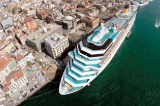 Turizmdeki kriz kruvaziyer iptalleriyle devam ediyor