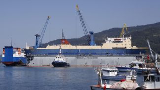 İnebolu Tersanesi'nde yüzer havuzun boyu uzatıldı