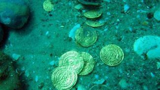 İsrailli dalgıçlar 1600 yıllık batık keşfetti