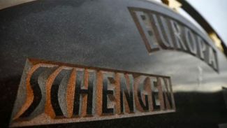 AB ülkelerinden vize serbestisine fren