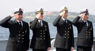 Dumlupınar Denizaltısı şehitleri anıldı