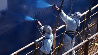 Boyası zehirli gemiye Türk karasuları yasak