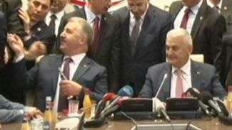 Binali Yıldırım görevi Ahmet Arslan'a devretti