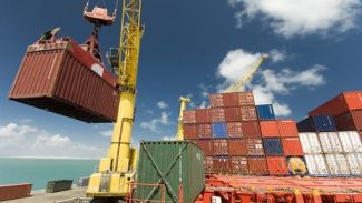 İlk beş ayda ihracat yüzde 6,5 azaldı