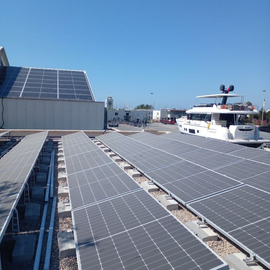 1695279722-solar-panels-at-d-marin-turgutreis-marina-2.jpg