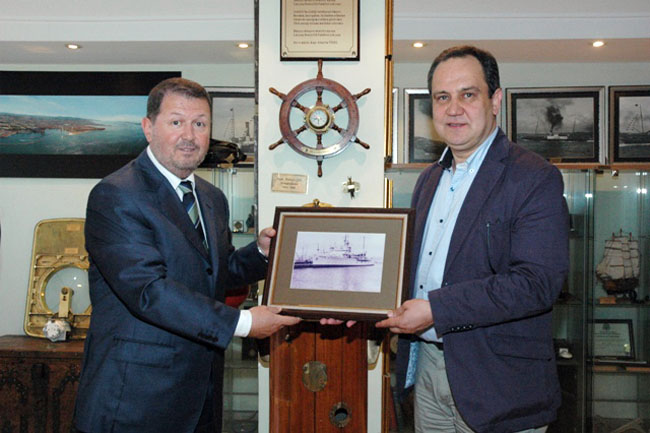 222-005.jpg 222-005.jpg