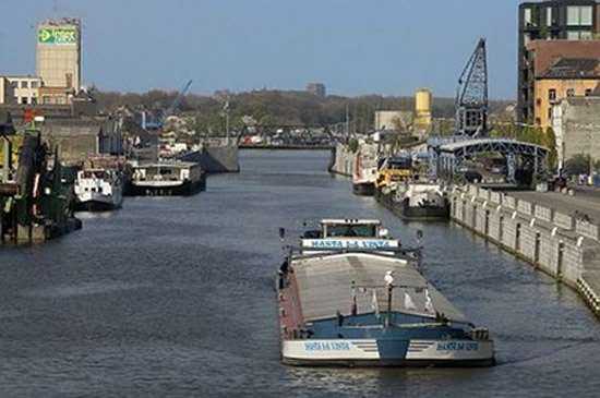 3.20110922094507.jpg 3.20110922094507.jpg