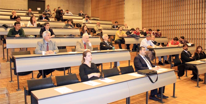 a1-051.jpg a1-051.jpg