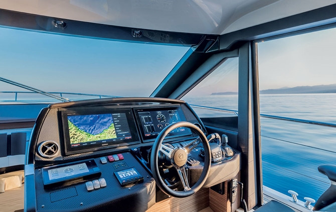 absolute-50-fly_4.jpg absolute-50-fly_4.jpg