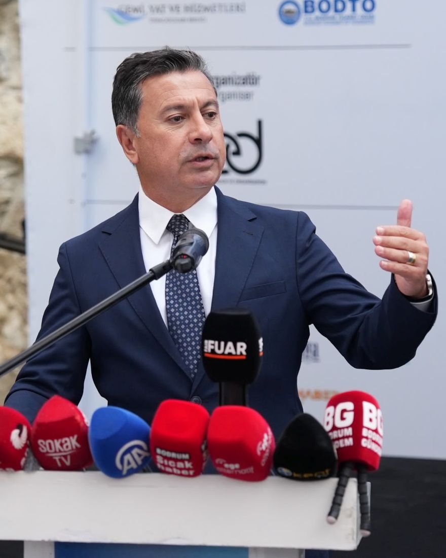ahmet-aras.jpg