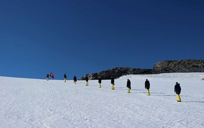 antarktika-sefer-notlari-2.jpg antarktika-sefer-notlari-2.jpg