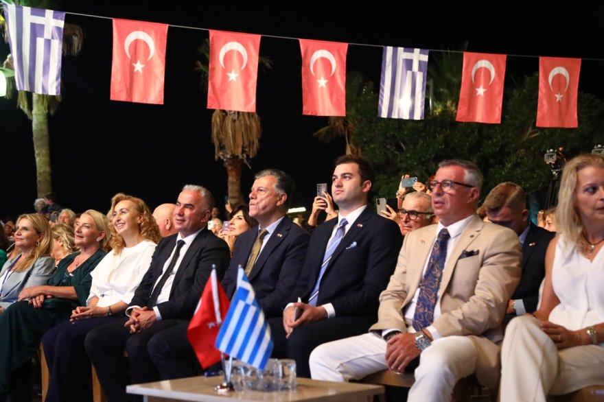 bodrum-iki-yaka-kultur-festv15.jpg