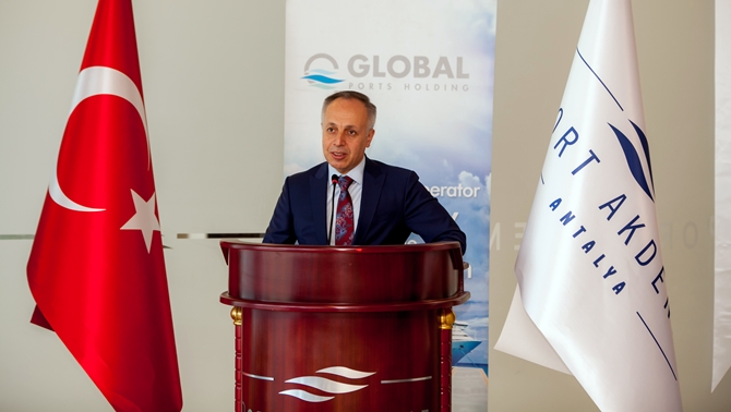 cemalettinsevli_antalyatatbikatinda.jpg cemalettinsevli_antalyatatbikatinda.jpg