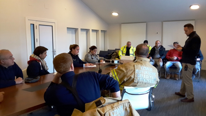 cesme-marina-tatbikat-degerlendirme-0.jpg cesme-marina-tatbikat-degerlendirme-0.jpg