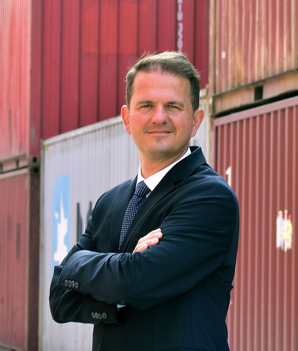 dpworldyarimca-ceo-krisadams.jpg