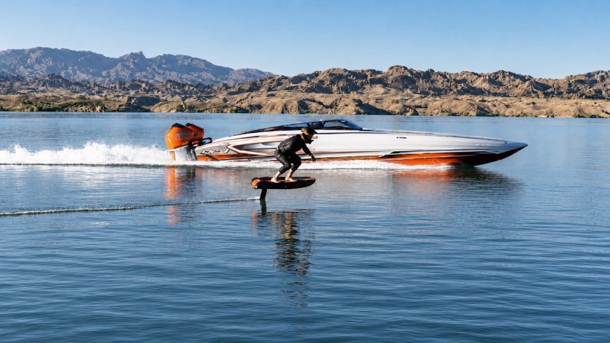 fliteboard-e-foil.jpeg