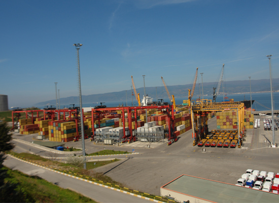 gemport.jpg gemport.jpg