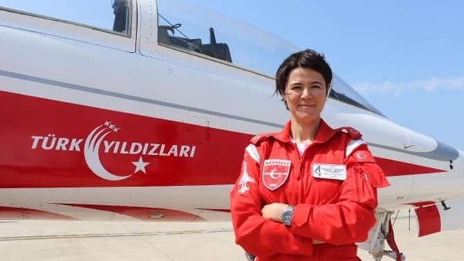 hava-pilot-binbasi-esra-ozatay-001.jpg