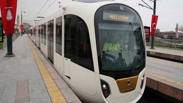 istanbul-un-ilk-yerli-vagonlari-tanitildi-4108049.jpeg