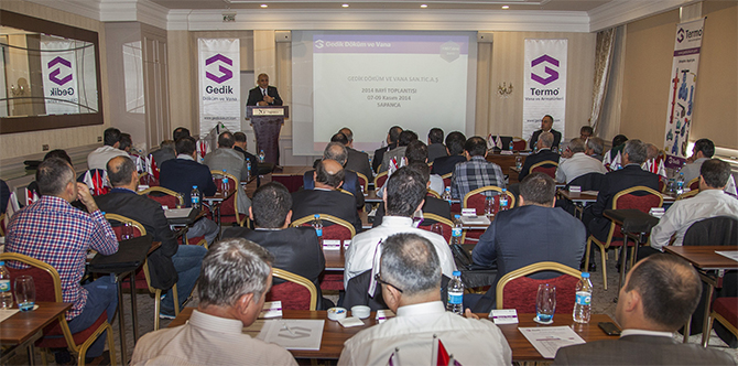 s1-011.jpg s1-011.jpg