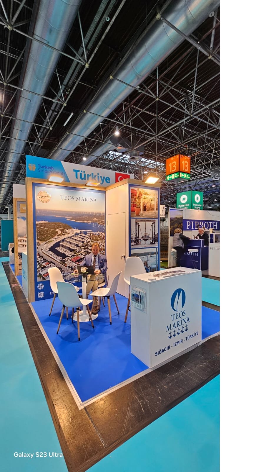 teos-marina-standi-dusseldorf-boat-show-genel-mudur-faruk-gunlu.jpeg