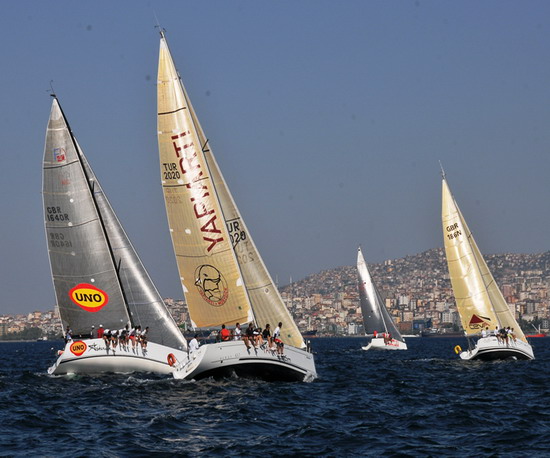 uno-istanbul-sailing-cup1.20120803153429.jpg
